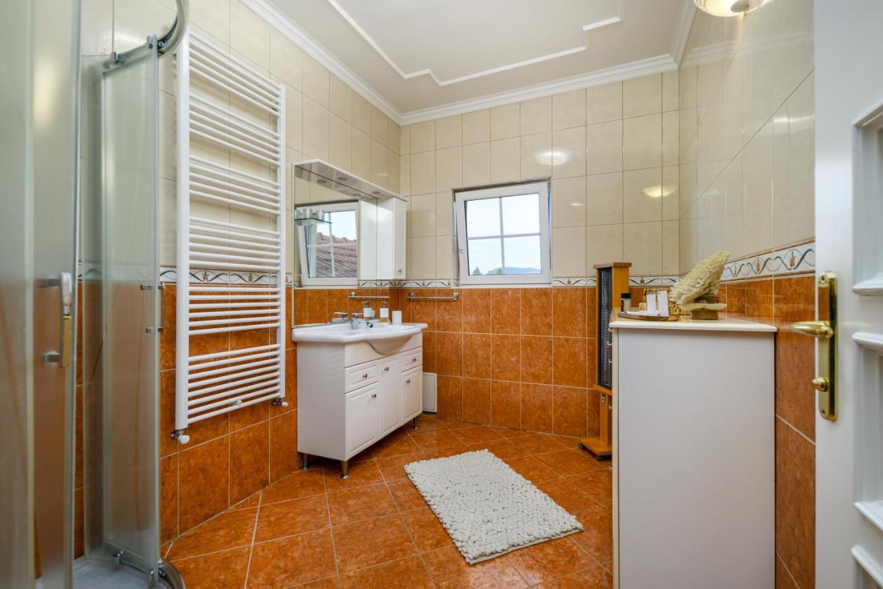 Rege - Wellness Resort House Eger Kültér fotó